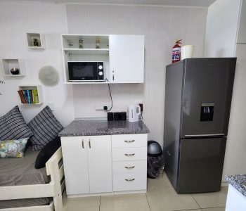 flat 1 of 3
