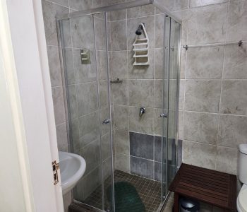 unit 16 shower